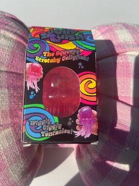 NeeDoh Sqeezable Stretchy Jellyfish Toy - Pink